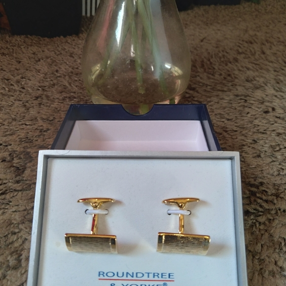 Rountree and Yorke cufflinks - Picture 2 of 4